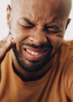 A man with a toothache