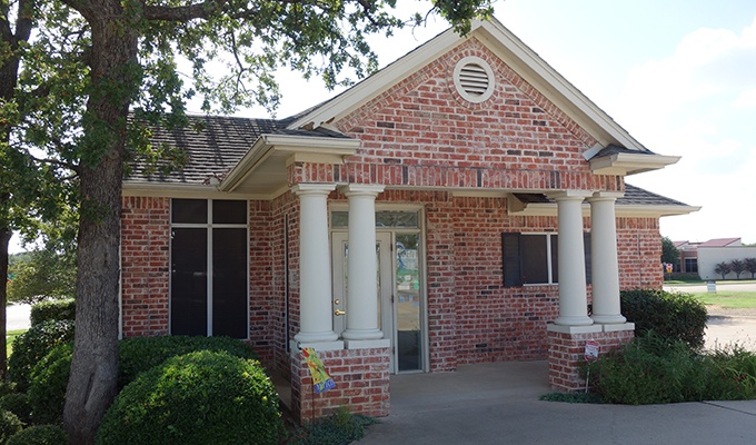 Outdoor view of Denton Dental Center